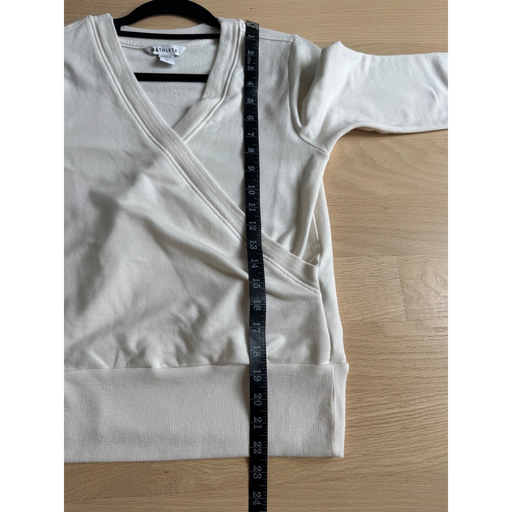Athleta Coaster Luxe V-Neck Wrap Sweatshirt Cream White Thumbhole Small S - Picture 16 of 16